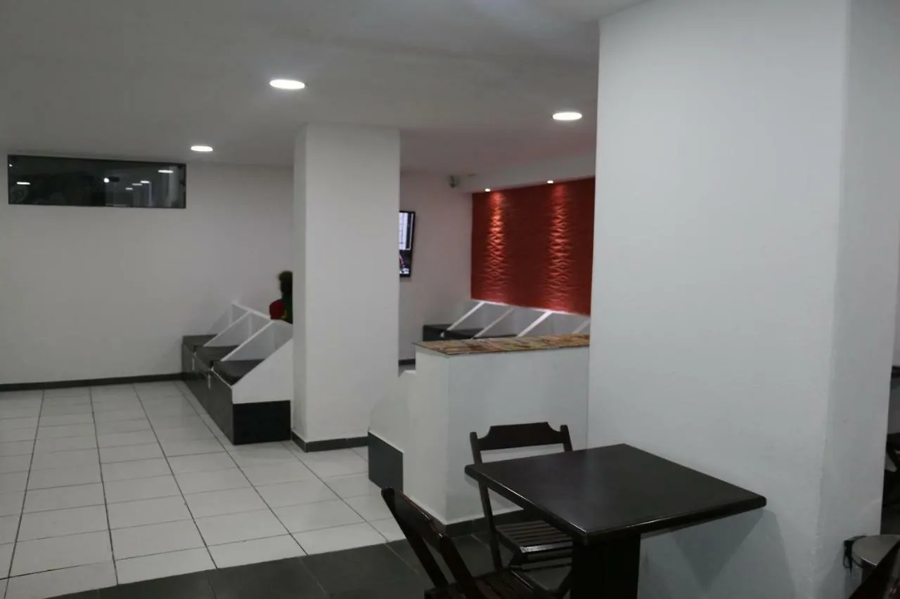 State Hostel - Em frente ao Metrô São Paulo
